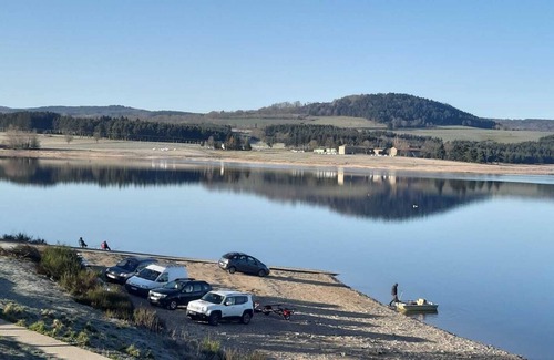 Pradelles Maison | Maison à Pradelles Vue Magnifique sur la Margeride Surplombant le Lac de Naussac