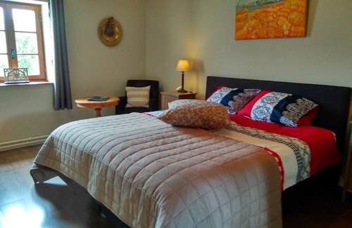 Savignac-de-Duras Lit Et Petit-Déjeuner | Maison à votre santé, chambre Vue de château, chambre d'hôtes proche de Saint-Emilion, Bordeaux