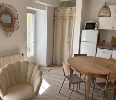 Mortagne-sur-Sevre Maison | Maison 10km du puy du fou 50 m2