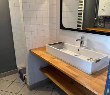 Bourgoin-Jallieu Maison | Maison 6 ch avec jacuzzi, PROMO AUTOMNE 2025
