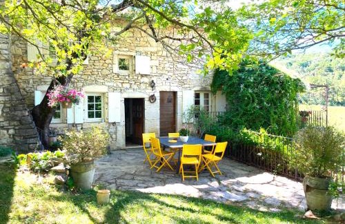 Felines-sur-Rimandoule Maison | MAISON 8 à 10p, piscine, parc, campagne sans voisin en Drôme provençale