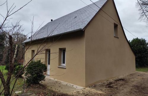 La Fontaine-Saint-Martin Maison | Maison au cœur de la foret