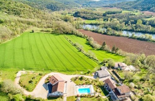 Saint-Gery Maison | Maison accueillante à Saint-Géry avec piscine partagée