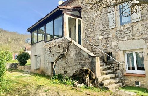 Saint-Gery Maison | Maison accueillante à Saint-Géry avec piscine partagée