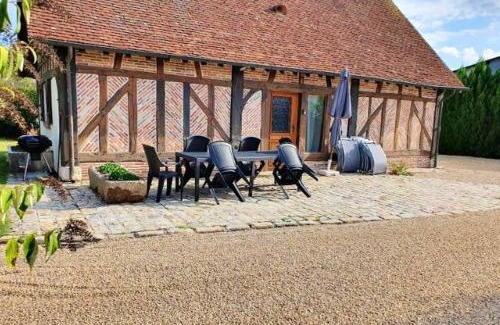 Salbris Maison | Maison accueillante à Salbris avec jardin clos et terrasse.