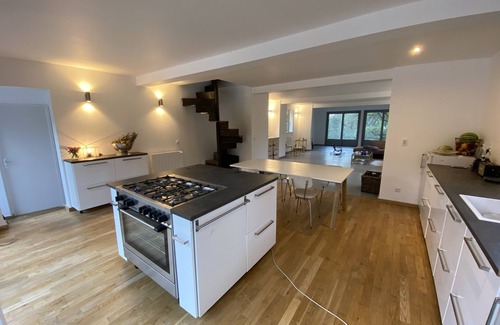 Maisse Maison | Maison atelier d'artiste dans les arbres et jacuzzi, 50 km de Paris