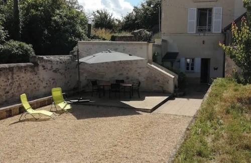 Chinon Maison | Maison Atypique Semi Troglodyte