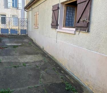Millery Appartement | maison au bord de l'eau
