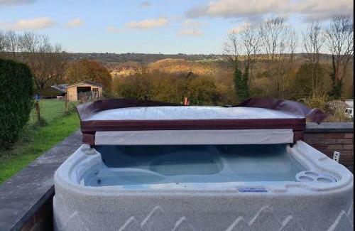 Aywaille Maison | maison au bord du bois toute équipée avec jaccuzzi