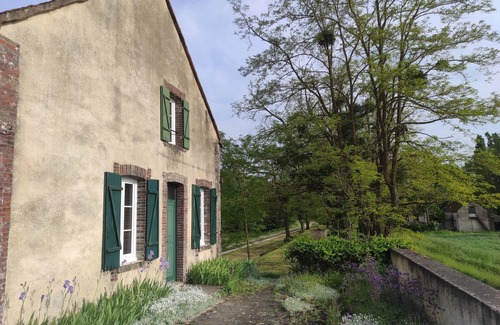 Esnon Maison | Maison autonome avec terrasse privative dans une ferme-moulin