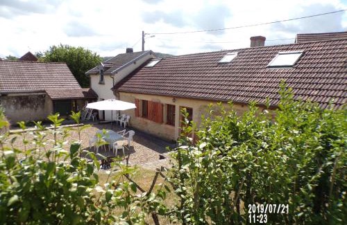 Uncey-le-Franc Maison | maison authentique 2 à 8 personnes