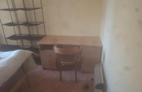 La Celle-sous-Gouzon Maison | maison avec patio et coin grillade