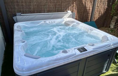 Jard-sur-Mer Maison | Maison avec jacuzzi - charme et sérénité pour 6 pers