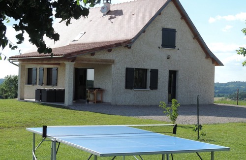 Rueyres Maison | location saisonnière gîte à la campagne