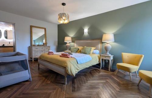 Rouvres-les-Bois Maison | Maison avec piscine privative et jacuzzi à Rouvres-les-Bois - FR-1-591-722