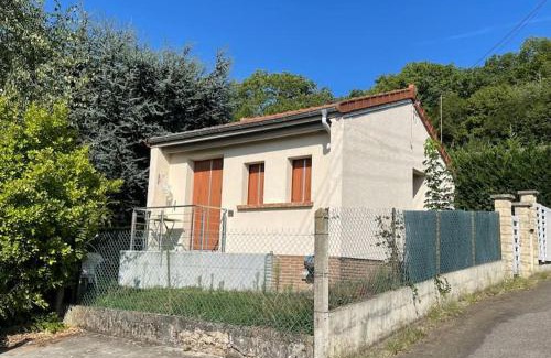 Buc Maison | Maison avec sous sol indépendant et parking à 2km de Versailles