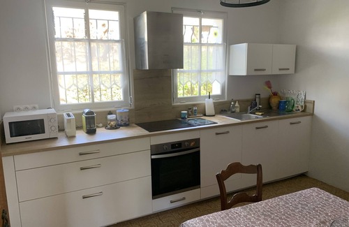 Arette Maison | Maison avec terrasse et jardin au pied de la montagne.