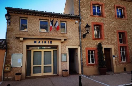 Saint-Julien-d'Asse Appartement | Maison avec vue sur la vallée d'Asse