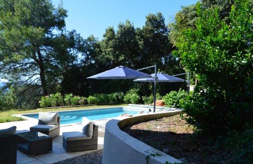 Saint-Cezaire-sur-Siagne Maison | Maison avec vue panoramique et piscine