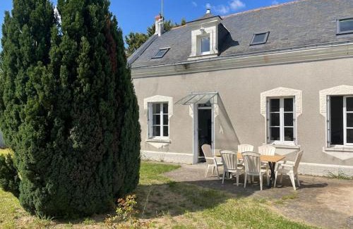 Saint-Clement-des-Levees Maison | Maison bord de Loire