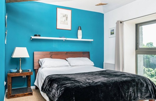 Beauville Villa | Maison Beaucharme - Three Bedroom Villa, Sleeps 6