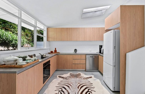 Avalon Beach Maison | Maison Blanc, Avalon IH