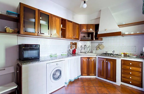 Partanna Appartement | Maison Blanche très proche de la plage de Mondello