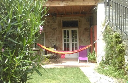 Lasalle Appartement | Maison Cévenole village-calme-frais-nature-rivière