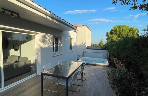 Restinclieres Maison | Maison calme avec jacuzzi extérieur près de la montagne et la mer