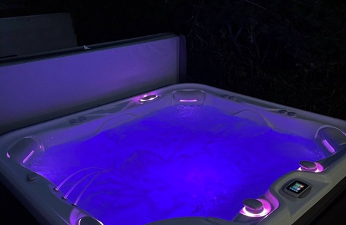 Restinclieres Maison | Maison calme avec jacuzzi extérieur près de la montagne et la mer
