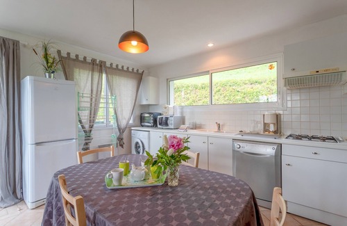 Lagarde Maison | Maison Camille - Gîte cosy à 10 min de Lourdes, terrasse, cheminée, parking privé