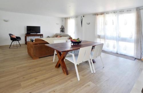 Ferolles-Attilly Maison | Maison chaleureuse à Férolles-Attilly