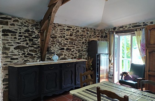 Bagnac-sur-Cele Maison | Maison chaleureuse à Bagnac-sur-Célé 70 m² avec jardin accueillant