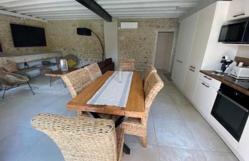 Tramery Maison | Maison chaleureuse avec piscine et aire de jeux