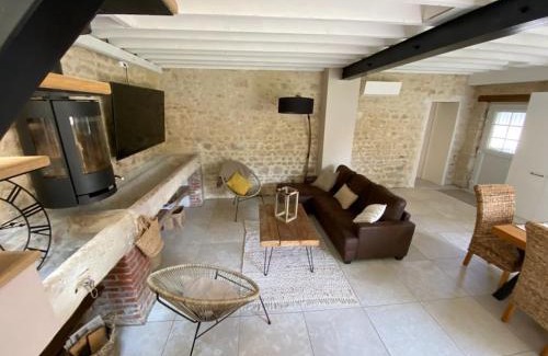 Tramery Maison | Maison chaleureuse avec piscine et aire de jeux