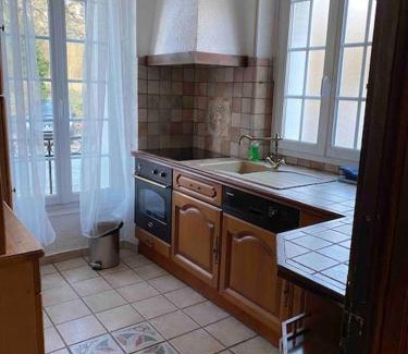 Fontainebleau Maison | Maison chaleureuse en face de la forêt - proche INSEAD