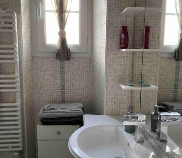 Fontainebleau Maison | Maison chaleureuse en face de la forêt - proche INSEAD