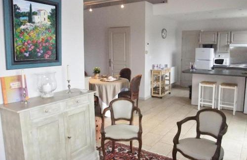 Chateney Maison | Maison charmante à Châteney avec piscine partagée