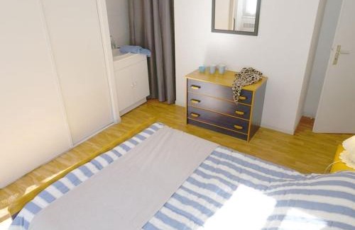 Bagneres-de-Luchon Maison | Maison Charmante 6 Pers, 3 Ch, Terrasse, Jardin, Proche Marché et Télécabine à Luchon - FR-1-313-158