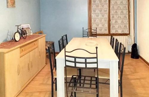 Pousseaux Maison | Maison charmante au cœur de Pousseaux avec grand jardin