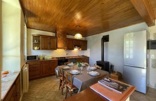 Laprugne Maison | Maison cocooning à la montagne - activités nature, cheminée, jardin clos, animaux bienvenus - FR-1-489-448