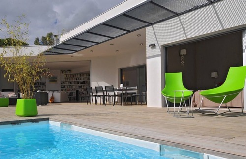 Pibrac Maison | Maison Contemporaine Avec Jardin et Piscine au Calme,