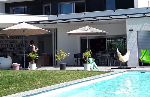 Pibrac Maison | Maison Contemporaine Avec Jardin et Piscine au Calme,