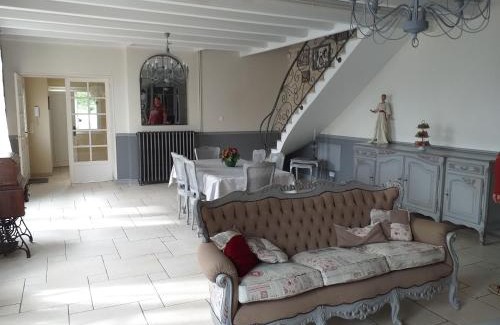 Saint-Georges-du-Bois Lit Et Petit-Déjeuner | Maison Coquelicot