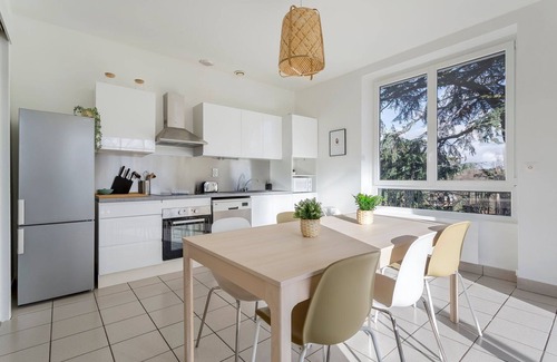 Sainte-Foy-les-Lyon Villa | Maison Cosy 10 min Presque 'île Lyon