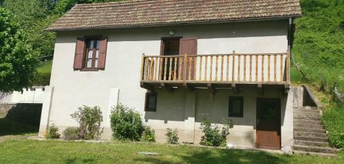 Vic-sur-Cere Maison | maison d'hôte, gîte, la maisonnette