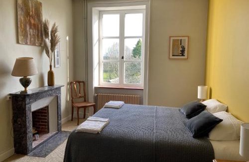Lignieres-Orgeres Maison | Maison d'hôtes La Doucelle culture et bien-être