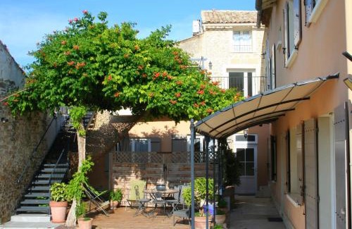 Laudun Lit Et Petit-Déjeuner | Maison d'hôtes La Bignone