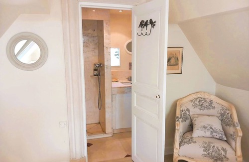Viglain Hôtel | Maison d'hôtes La Danasha