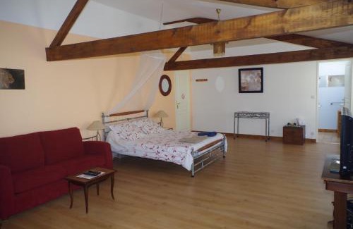 Courcelles Maison | Maison d'Hôtes Le Cadran Solaire